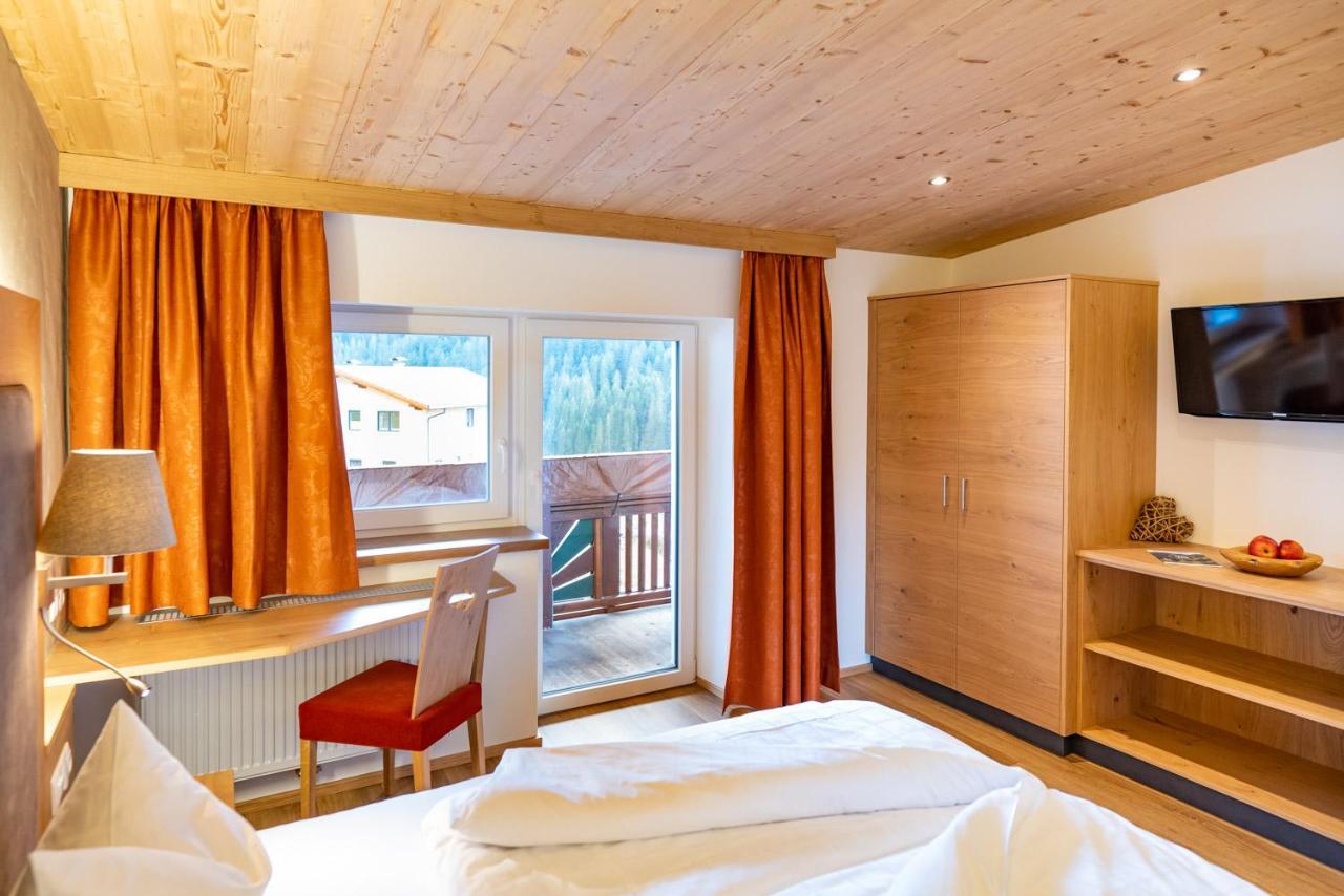 Hotel Tiroler Herz Hinterhornbach Kültér fotó