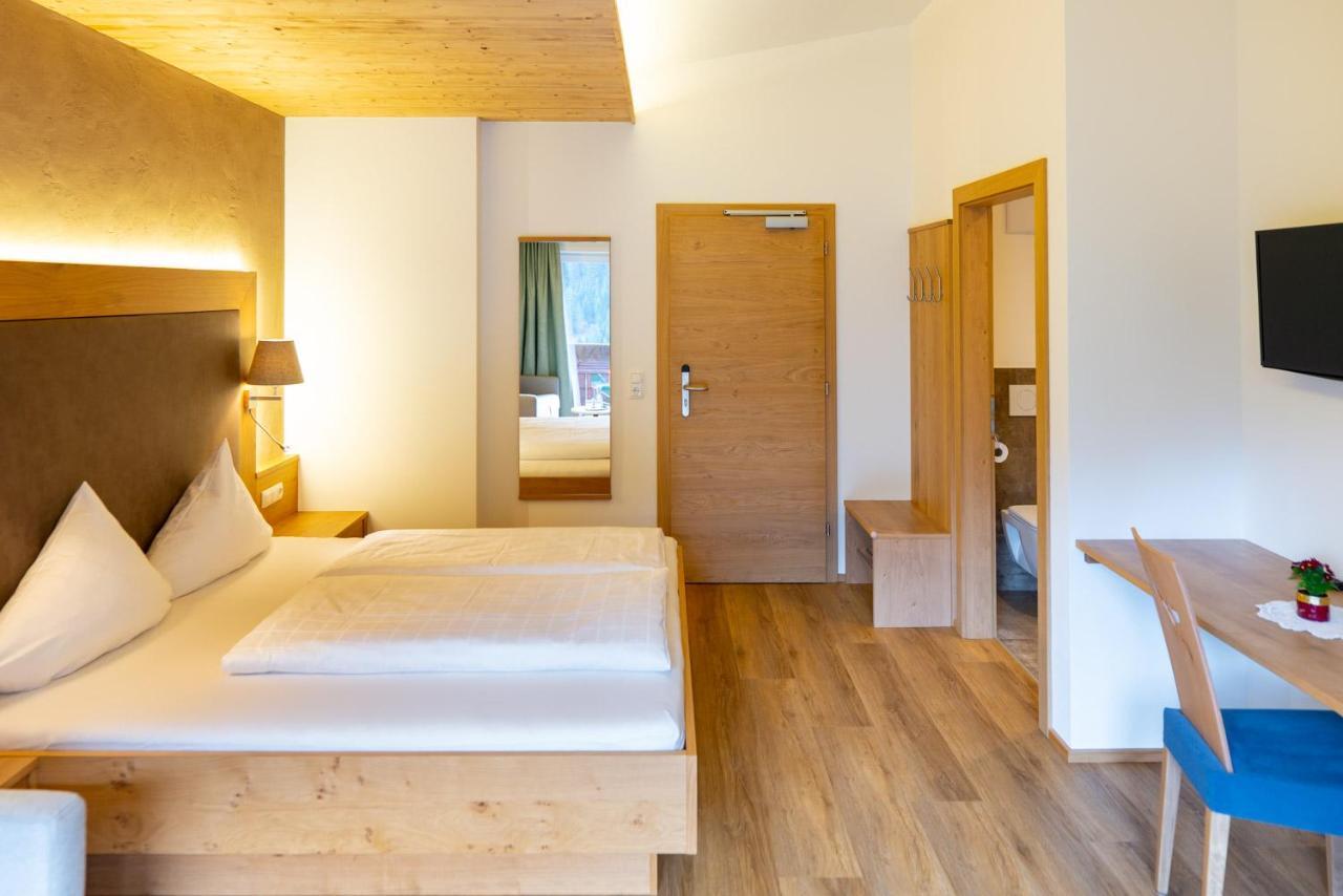 Hotel Tiroler Herz Hinterhornbach Kültér fotó